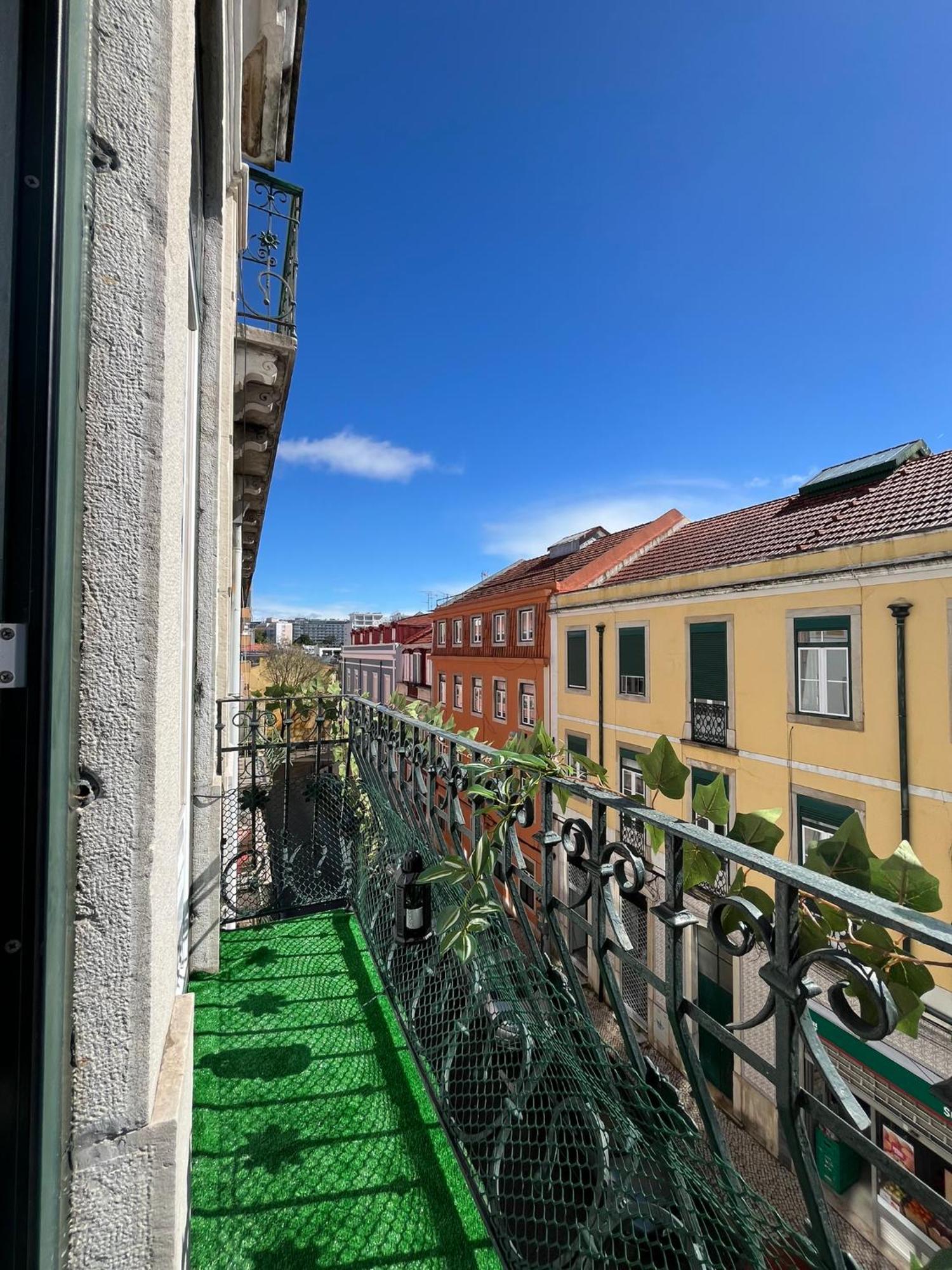 Quarto No Apartamento Pombal Lisboa Luaran gambar